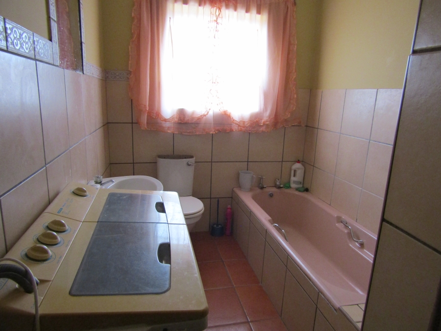 3 Bedroom Property for Sale in Kruisfontein Eastern Cape